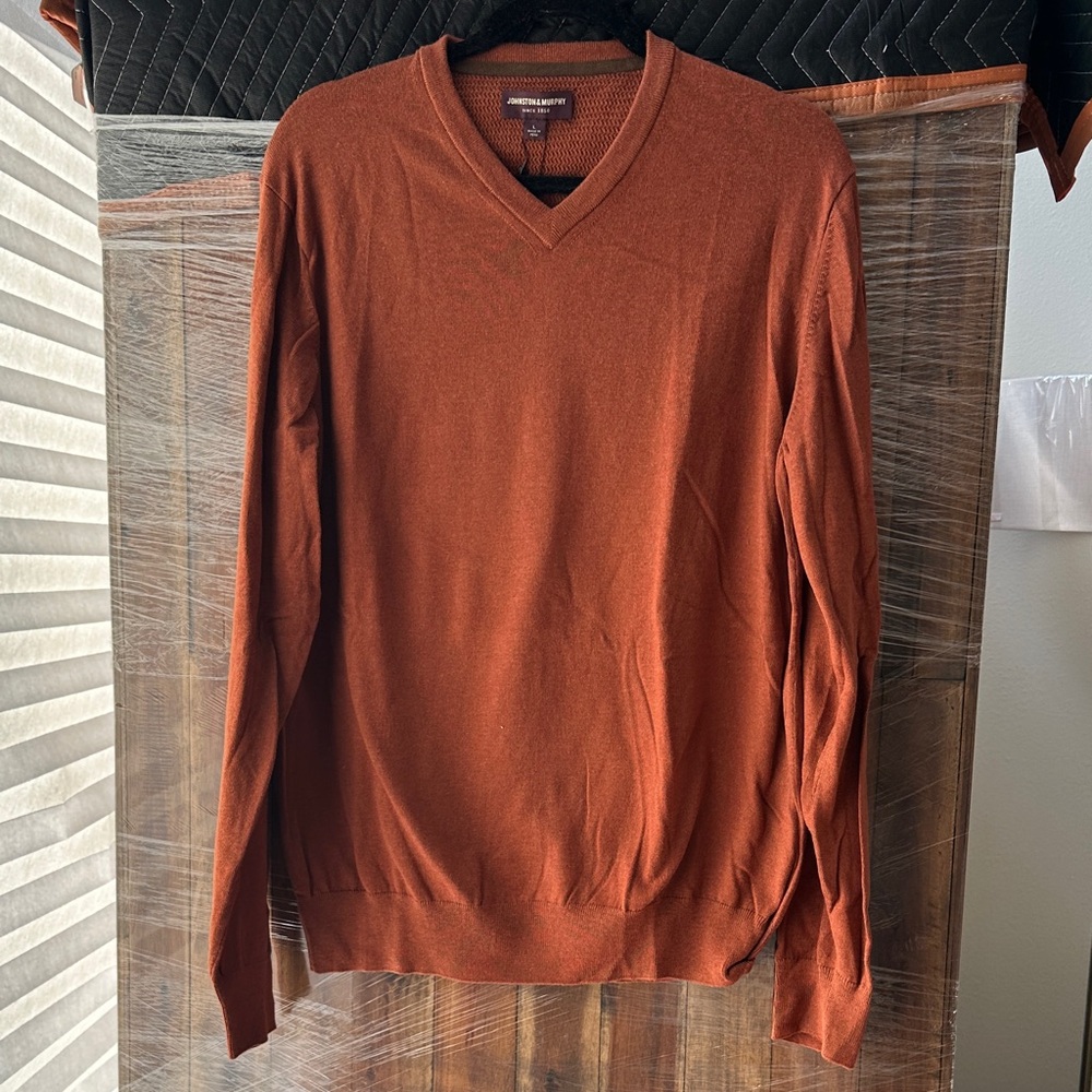 Johnston & Murphy Men's Burnt Orange V-Neck Sweater